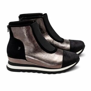 Gioseppo Metallic Wedge Sneakers – Bronze & Black – Size 37 (US 6.5)